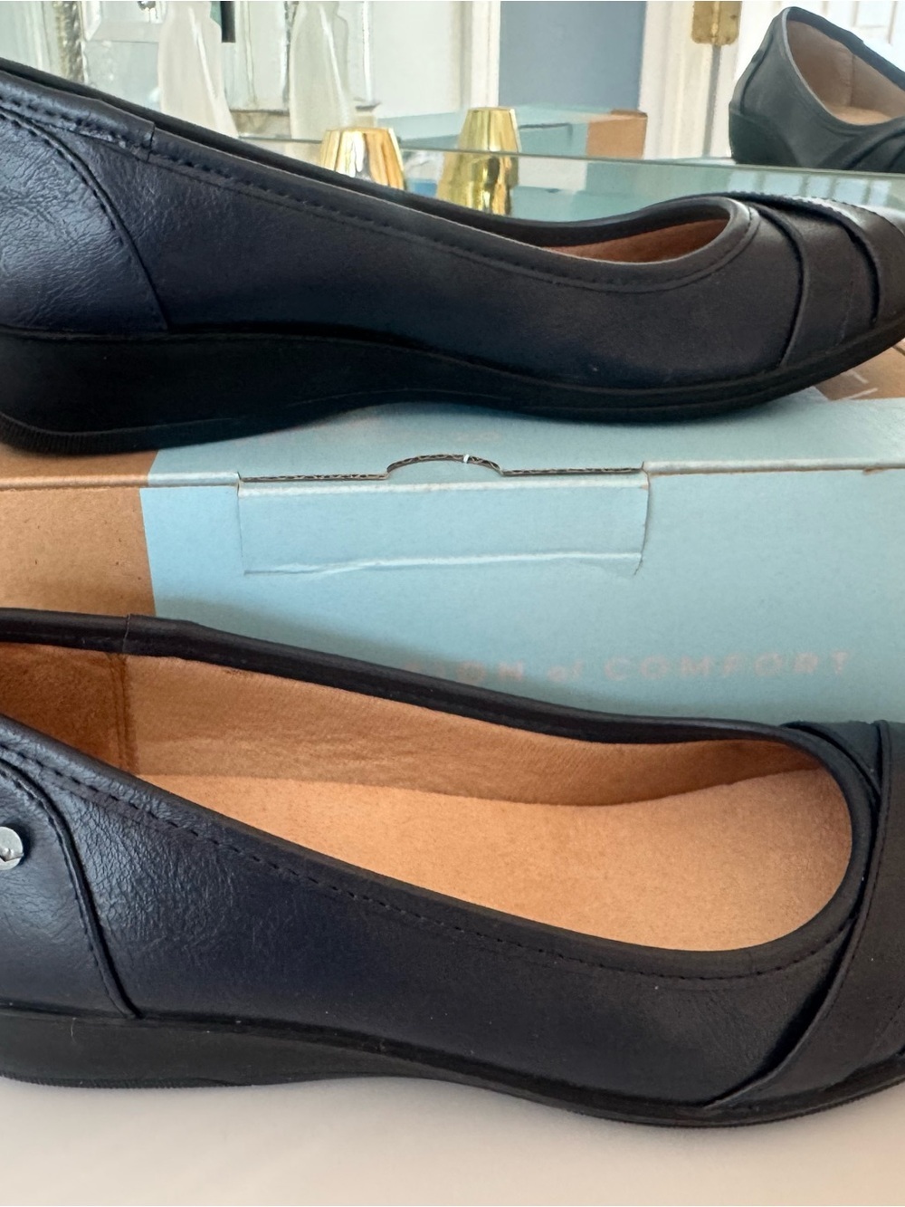 Life Stride Loyal NavyWomen's Ballet Flats with Crossover Detail US 8 - Picture 6 of 8
